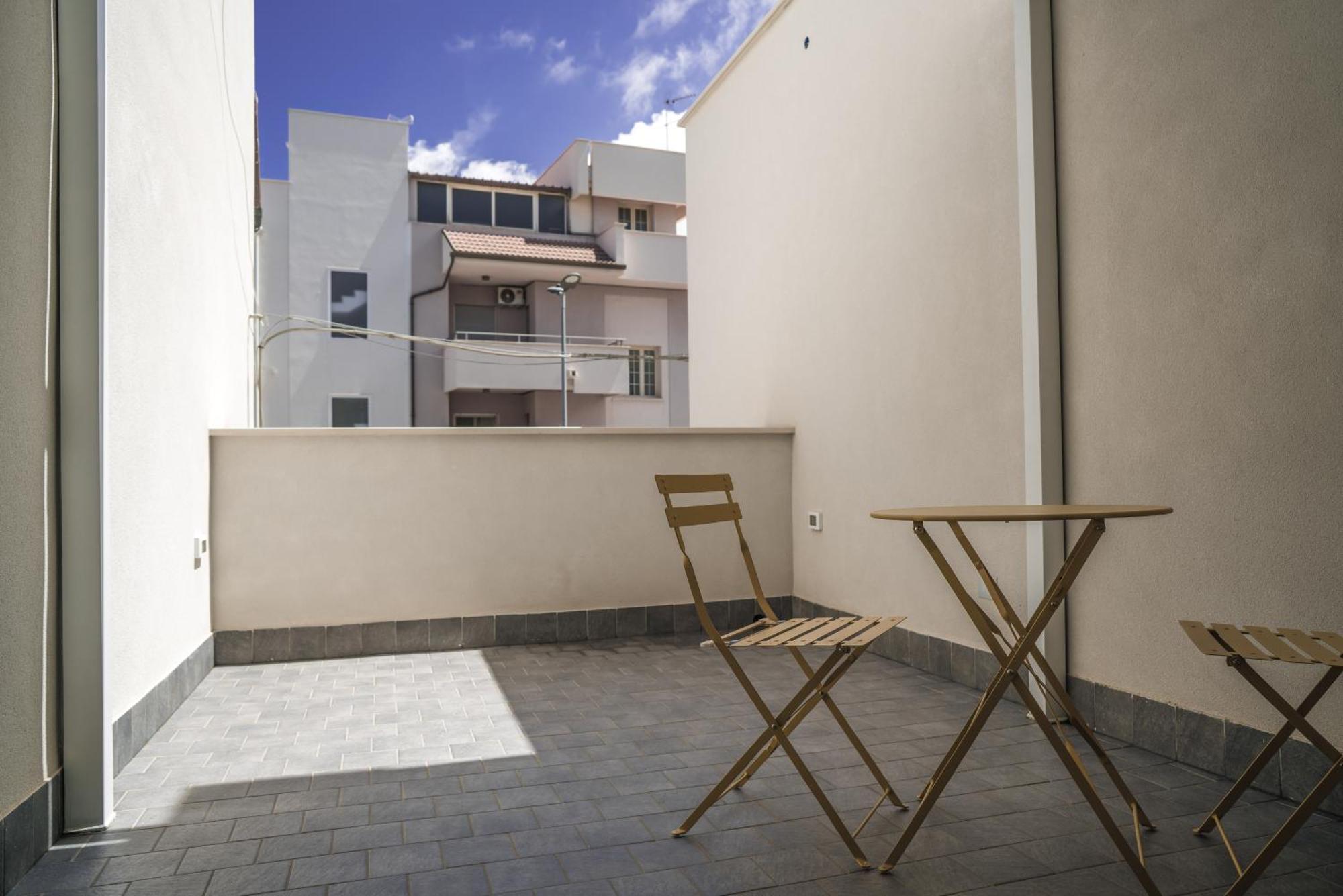 Casa Azzurra Rooms E Apartment Terrasini Extérieur photo